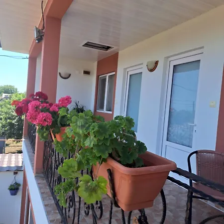 Casa Eliandrei دووا مايْ