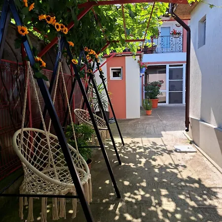Casa Eliandrei * دووا مايْ